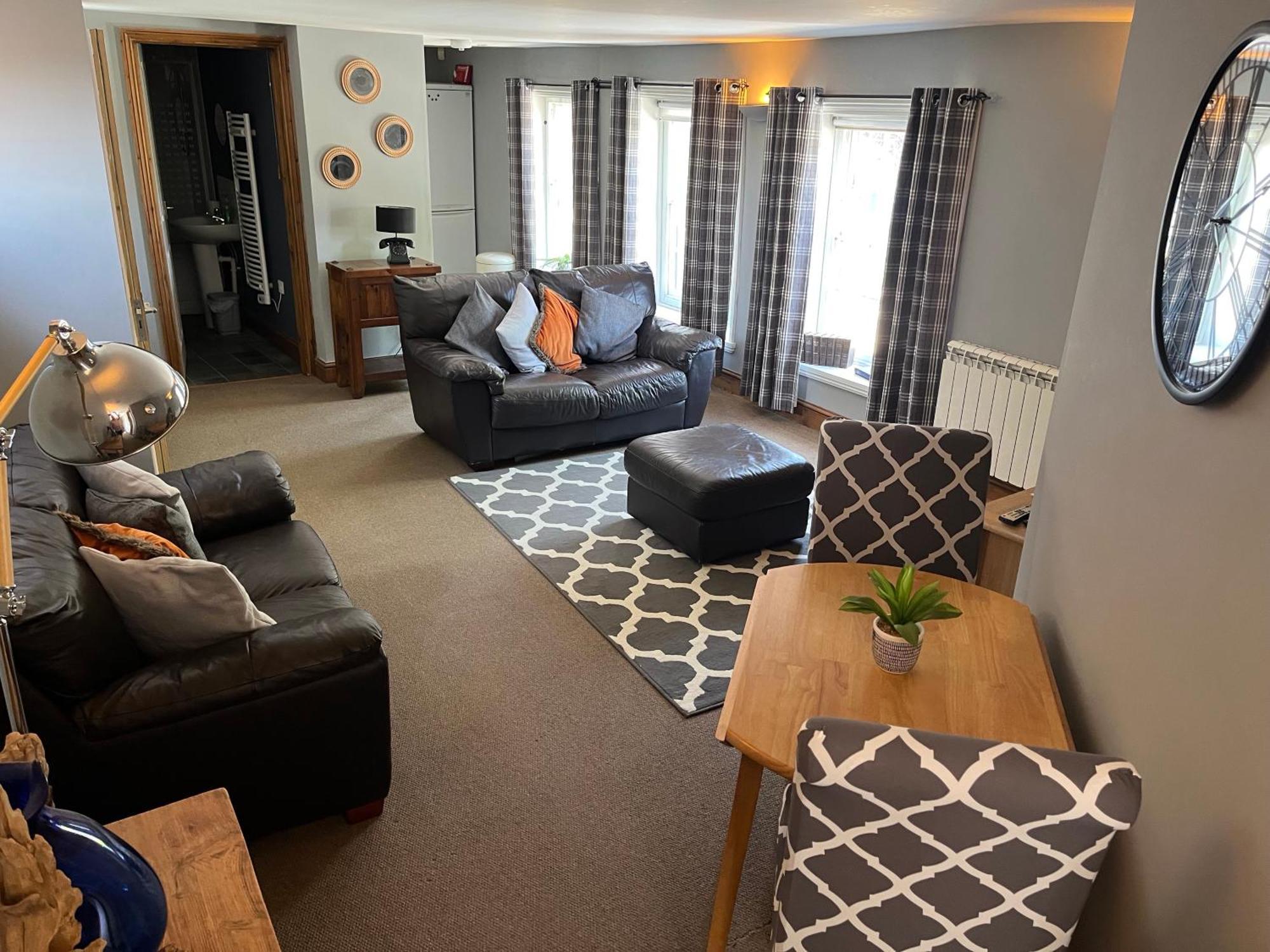 Large 2-Bed House Derbyshire Off Chatsworth Rd Chesterfield Exteriér fotografie