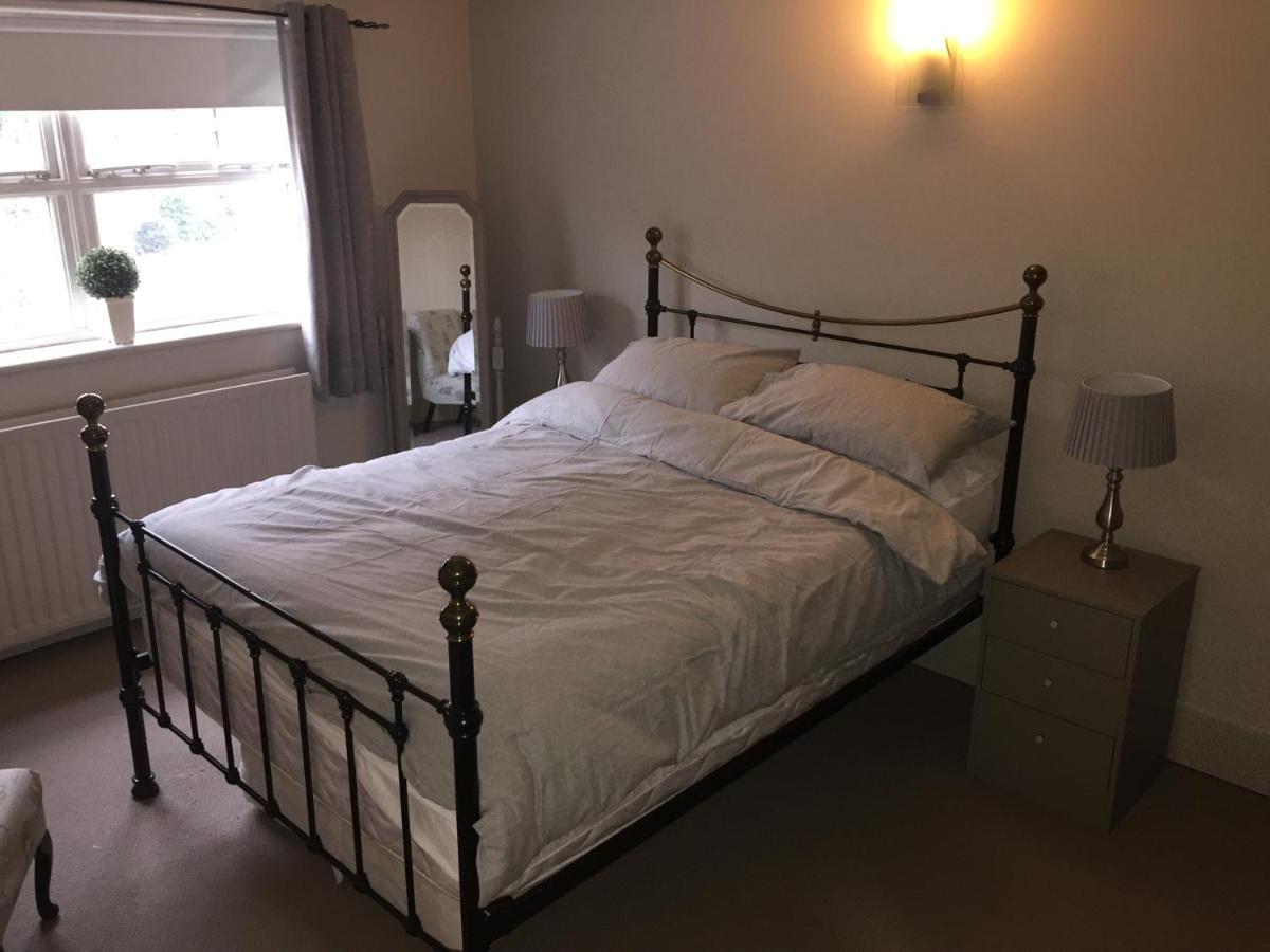 Large 2-Bed House Derbyshire Off Chatsworth Rd Chesterfield Exteriér fotografie