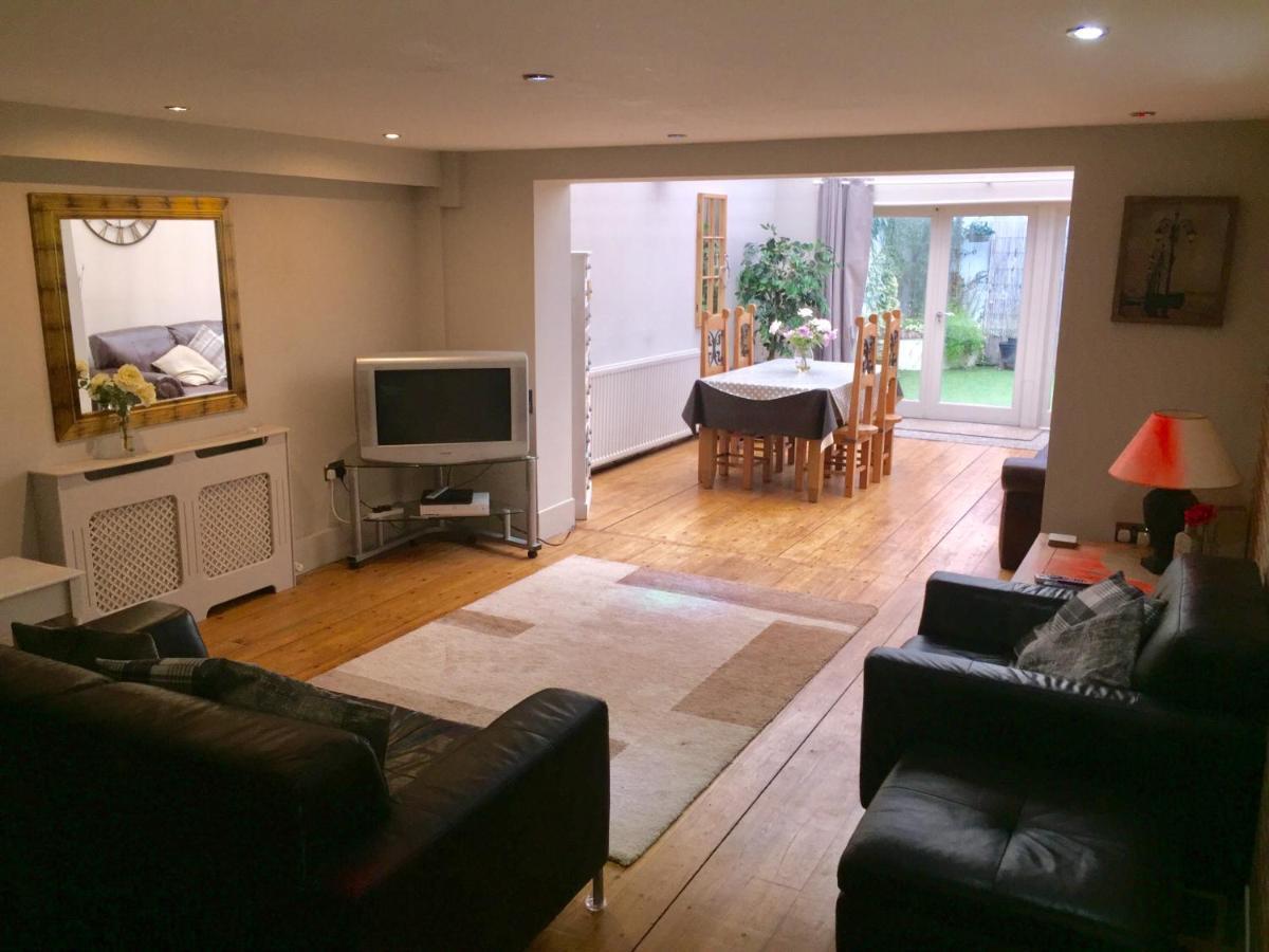 Large 2-Bed House Derbyshire Off Chatsworth Rd Chesterfield Exteriér fotografie